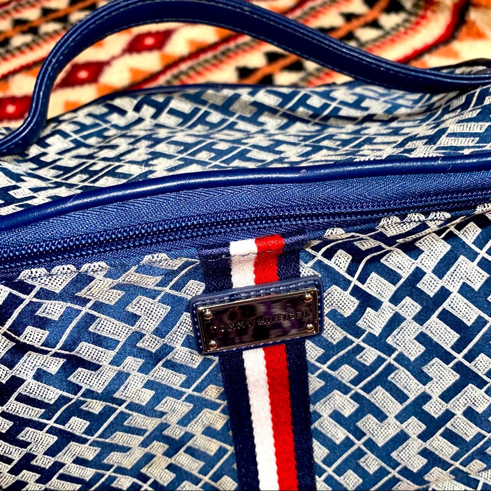 Tommy Hilfiger Large Travel Makeup Bag